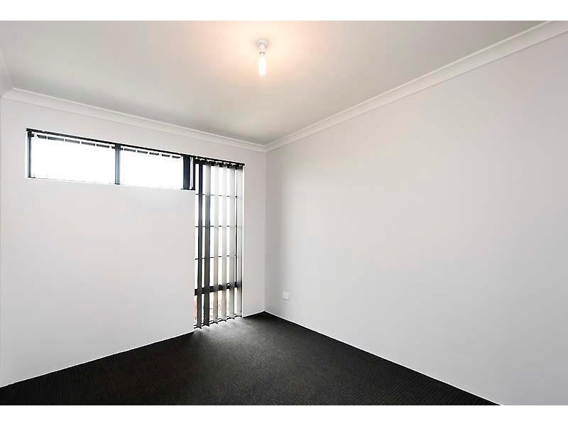 12 Sepia Way, Eglinton WA 6034