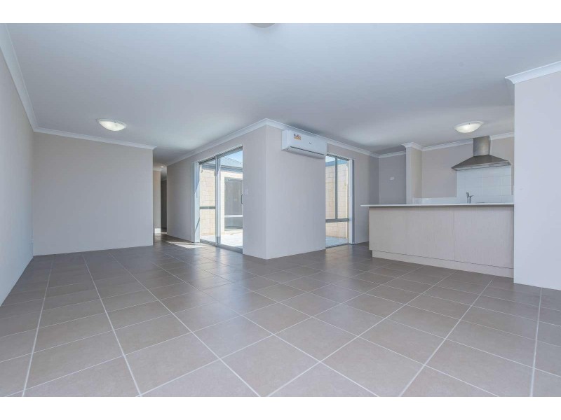 18 Buncrana View, Southern River WA 6110