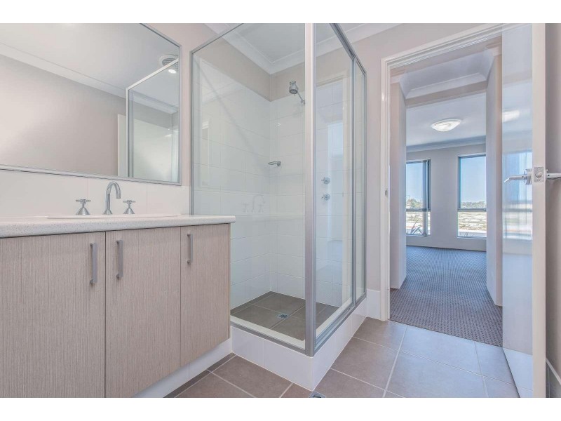 18 Buncrana View, Southern River WA 6110