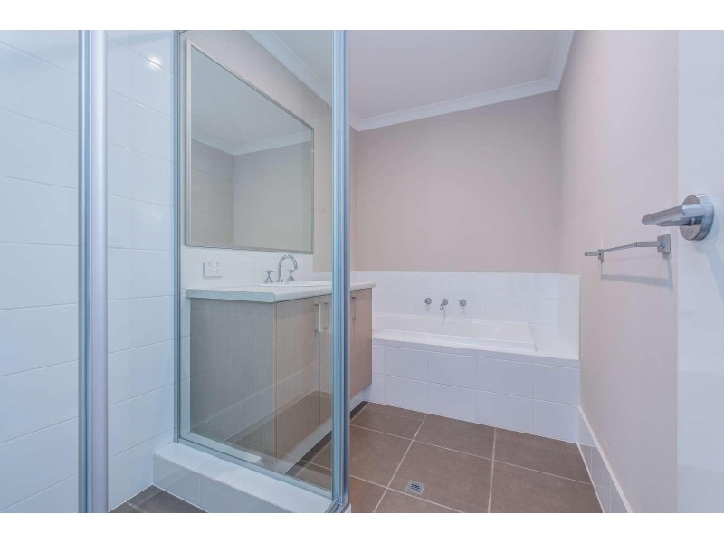 18 Buncrana View, Southern River WA 6110