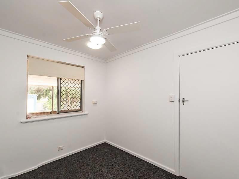 3 Burnham Way, Girrawheen WA 6064