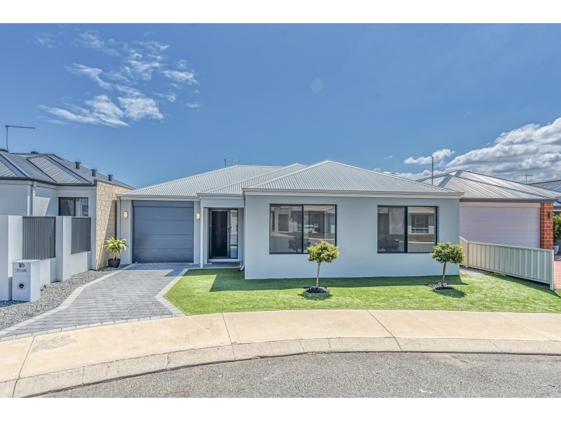 18 Fiore Court, Munster WA 6166