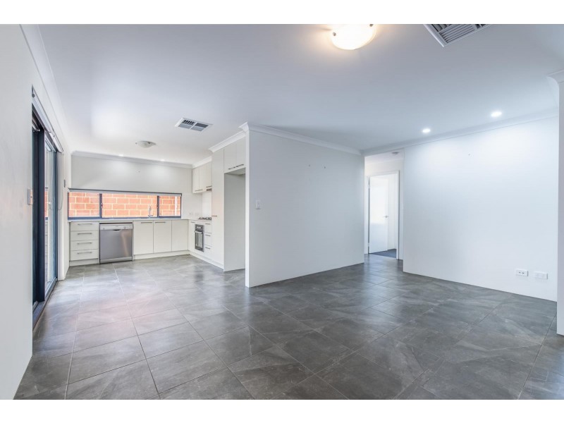 18 Fiore Court, Munster WA 6166
