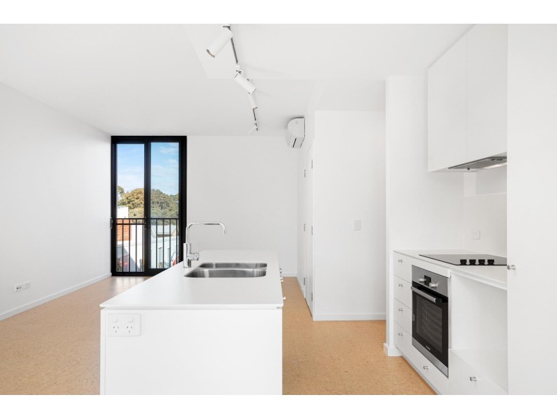 16/2 Beazley Way, White Gum Valley WA 6162