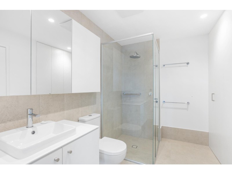 16/2 Beazley Way, White Gum Valley WA 6162