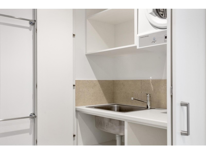 16/2 Beazley Way, White Gum Valley WA 6162