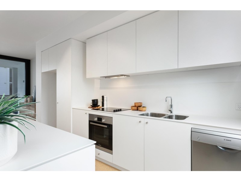 15/2 Beazley Way, White Gum Valley WA 6162