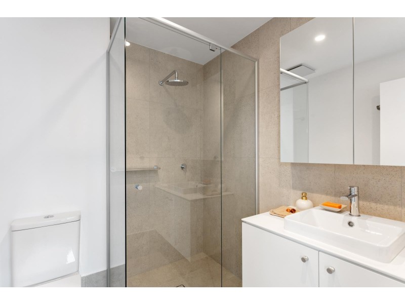 15/2 Beazley Way, White Gum Valley WA 6162