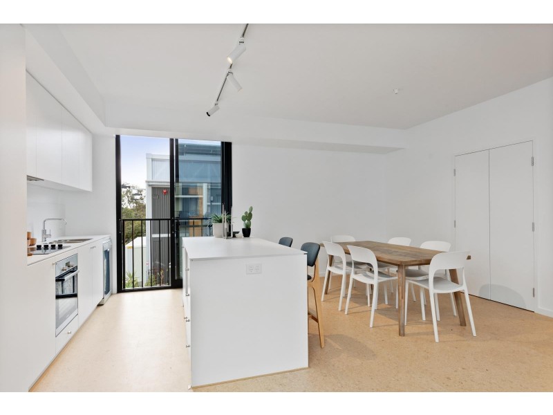 15/2 Beazley Way, White Gum Valley WA 6162