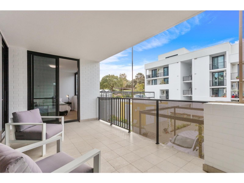 15/2 Beazley Way, White Gum Valley WA 6162