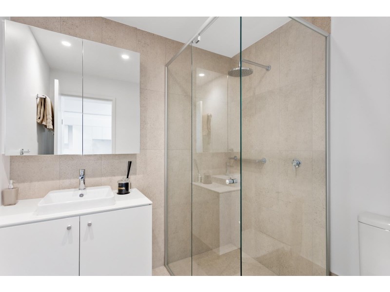 15/2 Beazley Way, White Gum Valley WA 6162