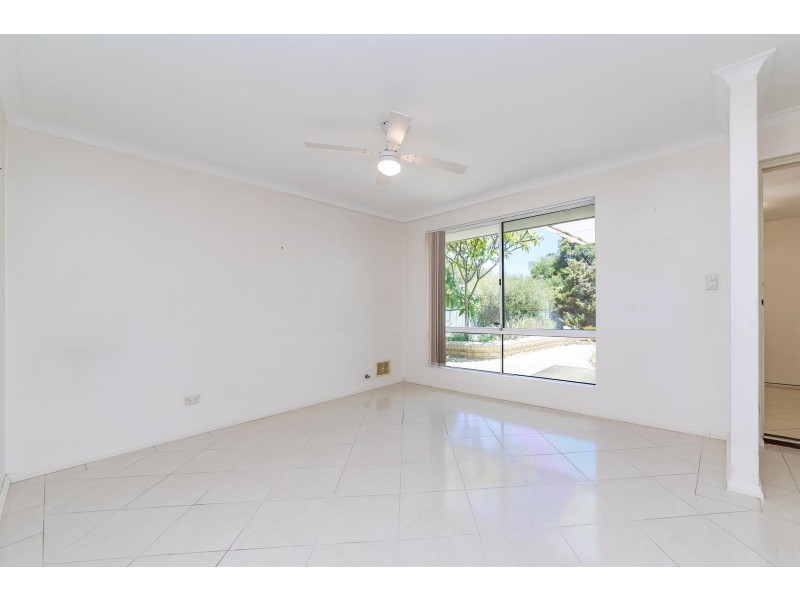 18 Arthurs Vale, Quinns Rocks WA 6030