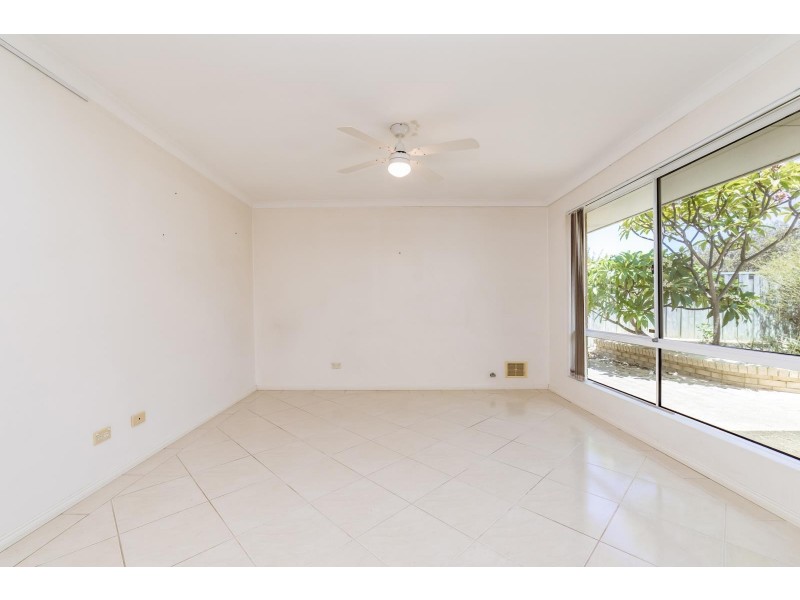 18 Arthurs Vale, Quinns Rocks WA 6030