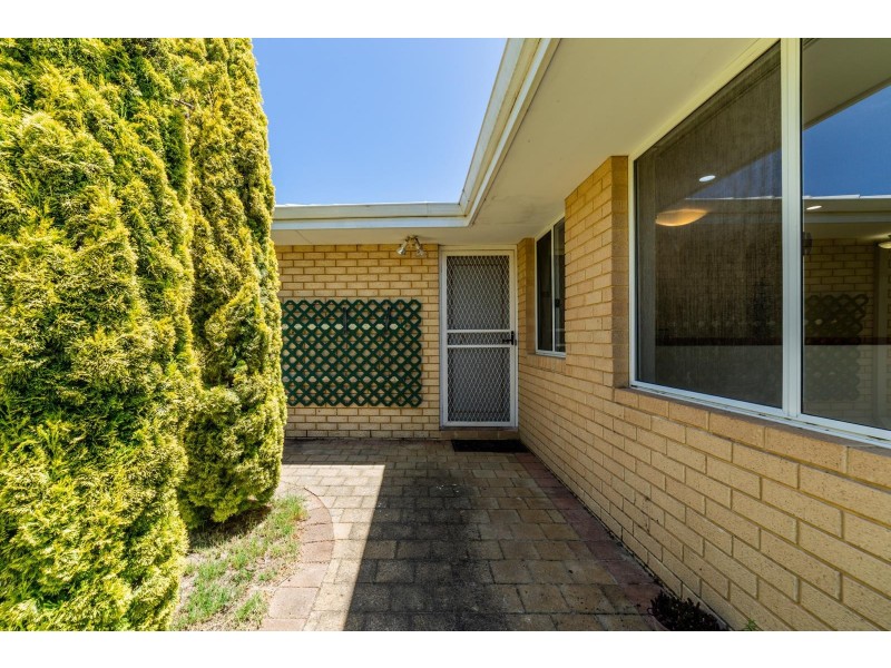 18 Arthurs Vale, Quinns Rocks WA 6030