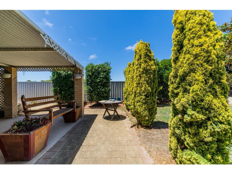 18 Arthurs Vale, Quinns Rocks WA 6030