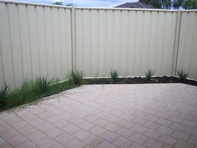 1/12 Arbon Way, Lockridge WA 6054