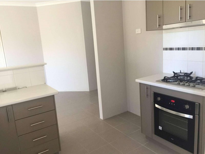 1/12 Arbon Way, Lockridge WA 6054