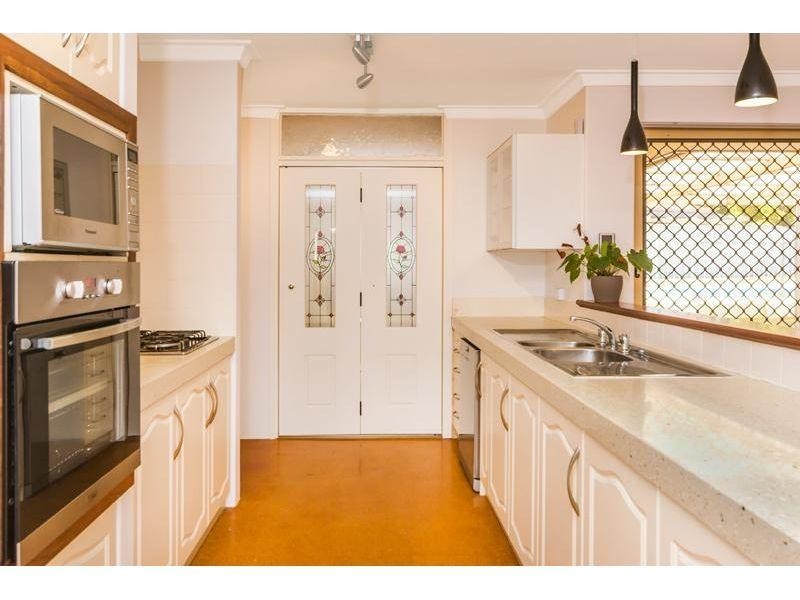 11 Emile Court, North Lake WA 6163