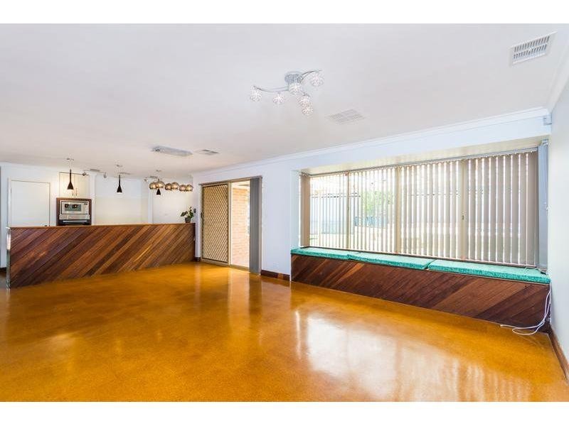 11 Emile Court, North Lake WA 6163