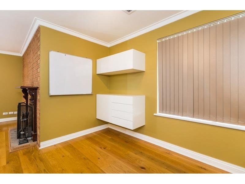 11 Emile Court, North Lake WA 6163