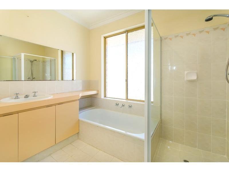 11 Emile Court, North Lake WA 6163