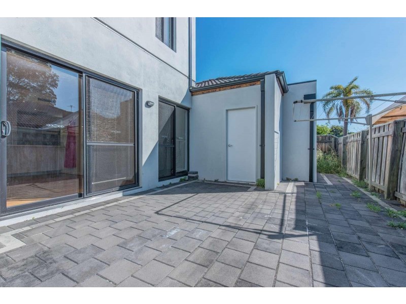86B Fitzroy Road, Rivervale WA 6103