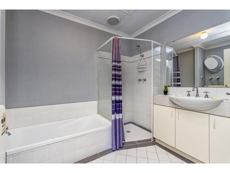 14/9-11 Norman Street, St James WA 6102