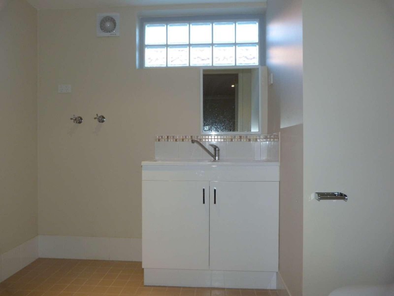 9/329 Sevenoaks Street, Cannington WA 6107