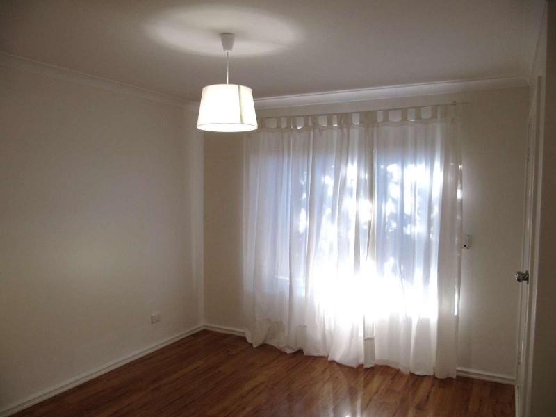 14/2 Pinewood Avenue, Kardinya WA 6163