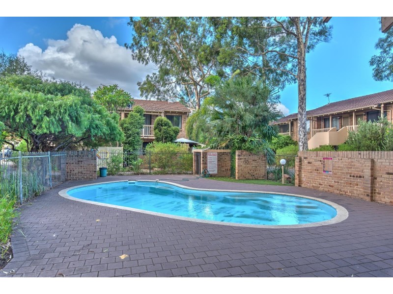 17/11 Brentham Street, Leederville WA 6007