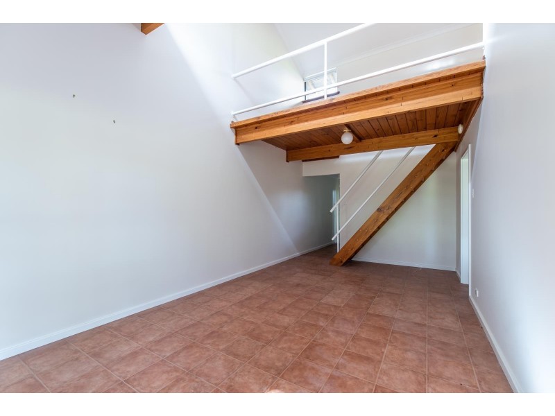 17/11 Brentham Street, Leederville WA 6007