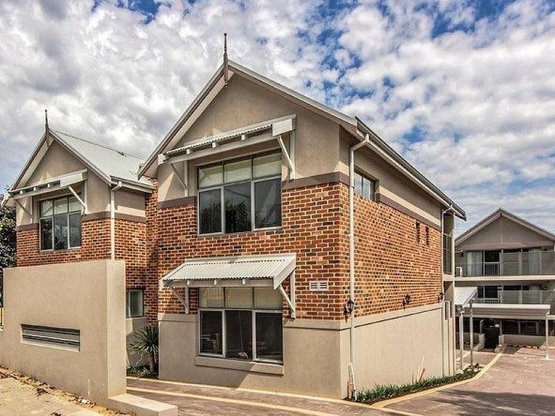 2/141 Railway Parade, Mount Lawley WA 6050