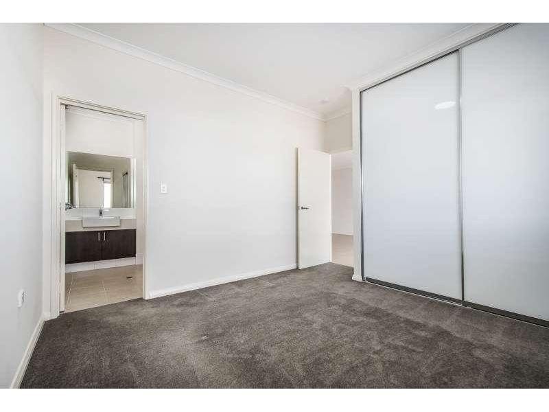 22/32 Metro Turn, Ellenbrook WA 6069