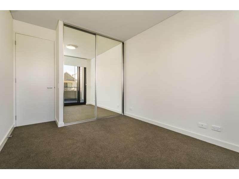 7/2 Marina Drive, Ascot WA 6104