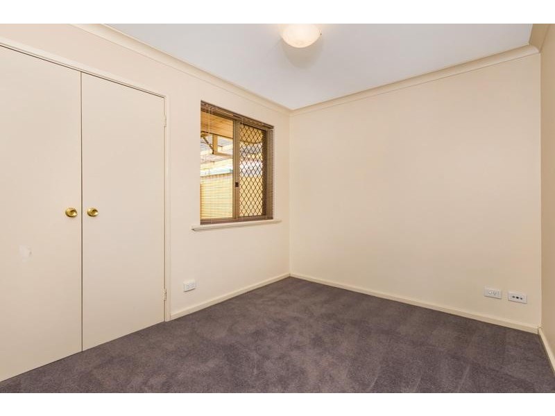 14 Chamberlain Road, Rivervale WA 6103