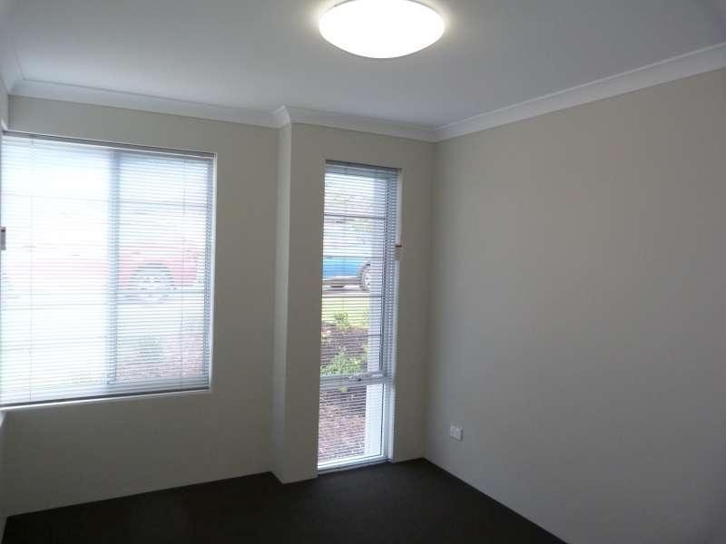 42 Dalvik Avenue, Merriwa WA 6030