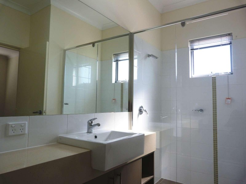 26/3 Villa Pass, Ellenbrook WA 6069