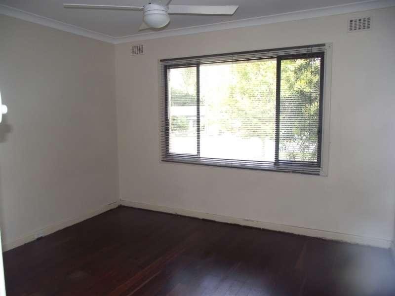 4 Paulina Way, Coolbellup WA 6163