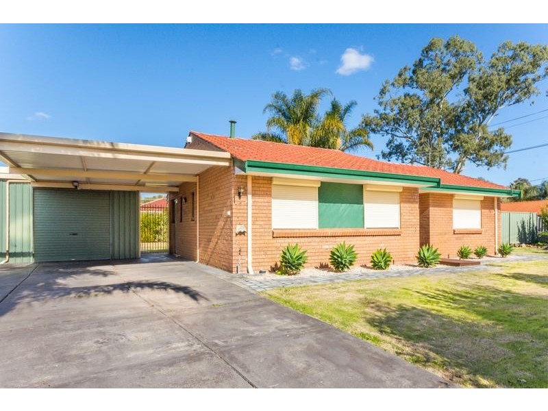 16 Grimrey Road, Lockridge WA 6054