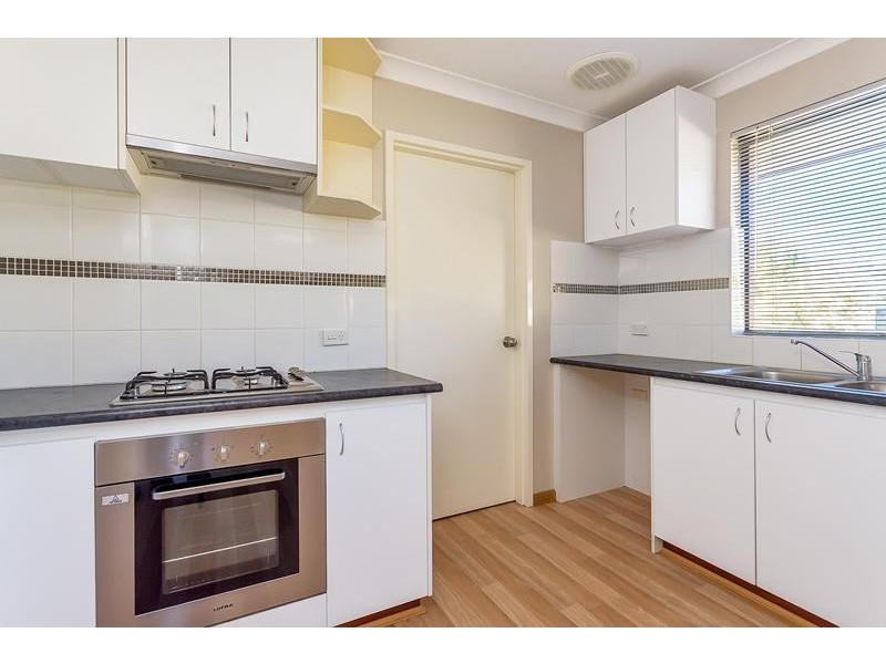 16 Grimrey Road, Lockridge WA 6054