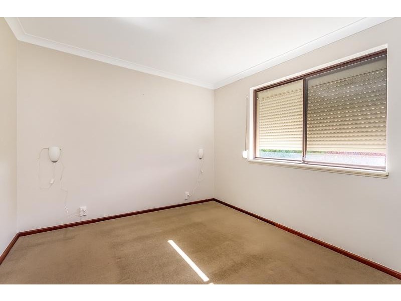 16 Grimrey Road, Lockridge WA 6054