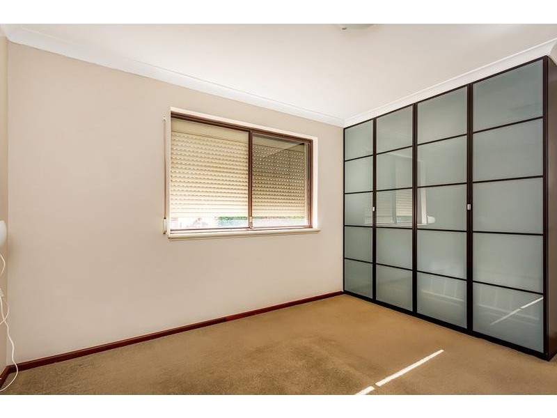 16 Grimrey Road, Lockridge WA 6054