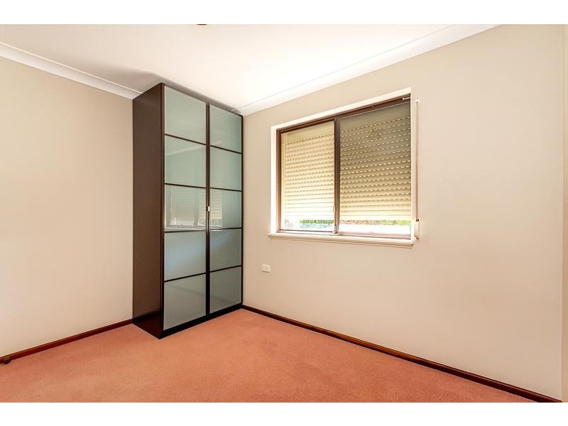 16 Grimrey Road, Lockridge WA 6054