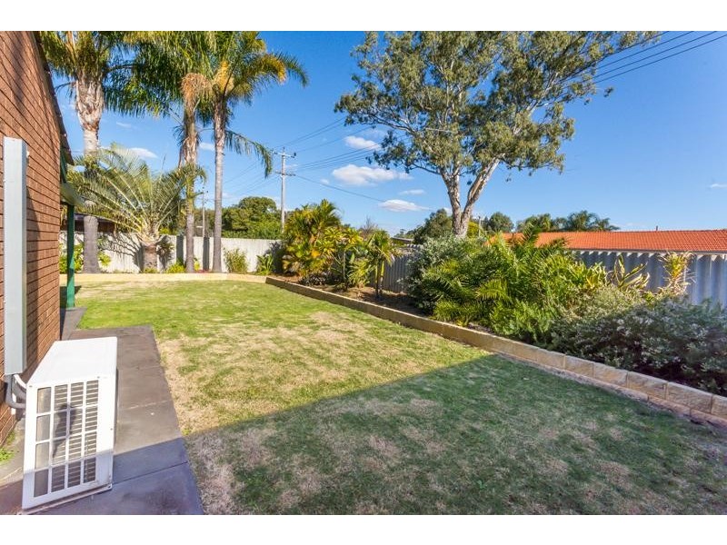 16 Grimrey Road, Lockridge WA 6054