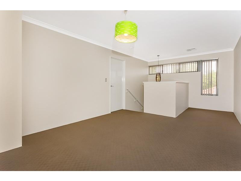 2/6 Cemy Place, Kewdale WA 6105