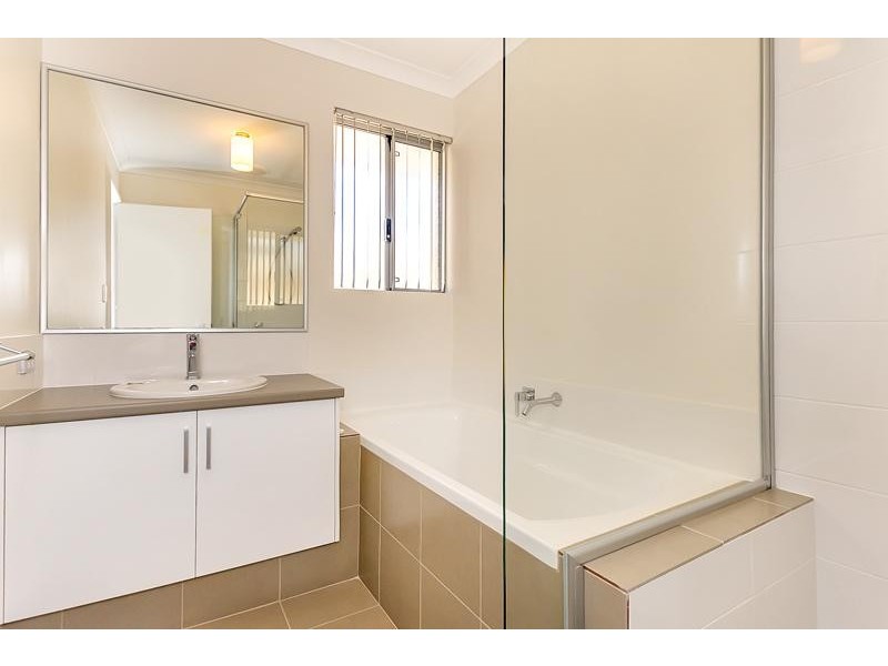 2/6 Cemy Place, Kewdale WA 6105