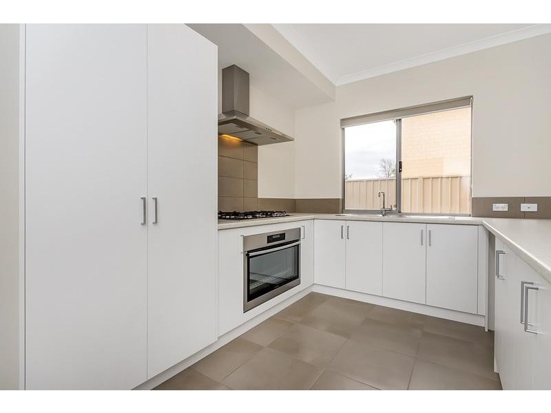 2/6 Cemy Place, Kewdale WA 6105