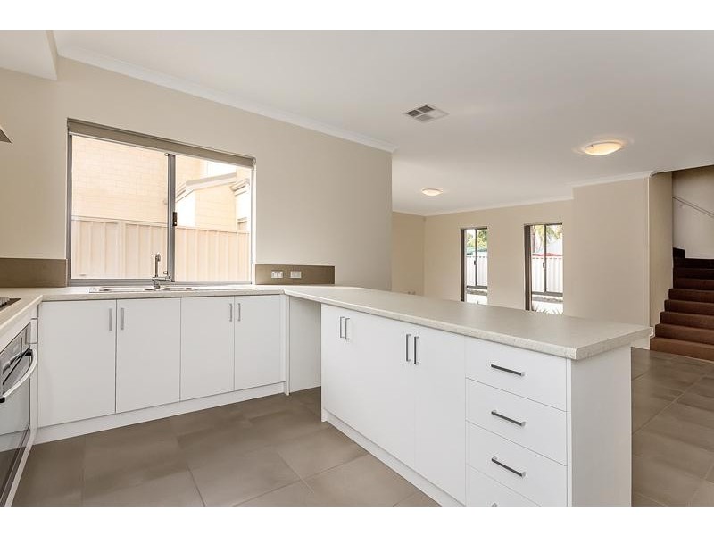 2/6 Cemy Place, Kewdale WA 6105