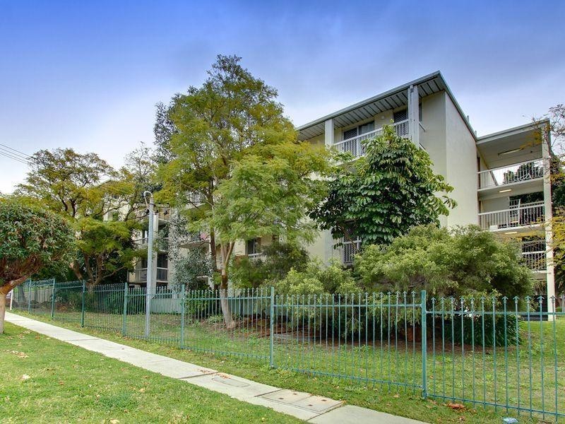 27/8 Kathleen Avenue, Maylands WA 6051