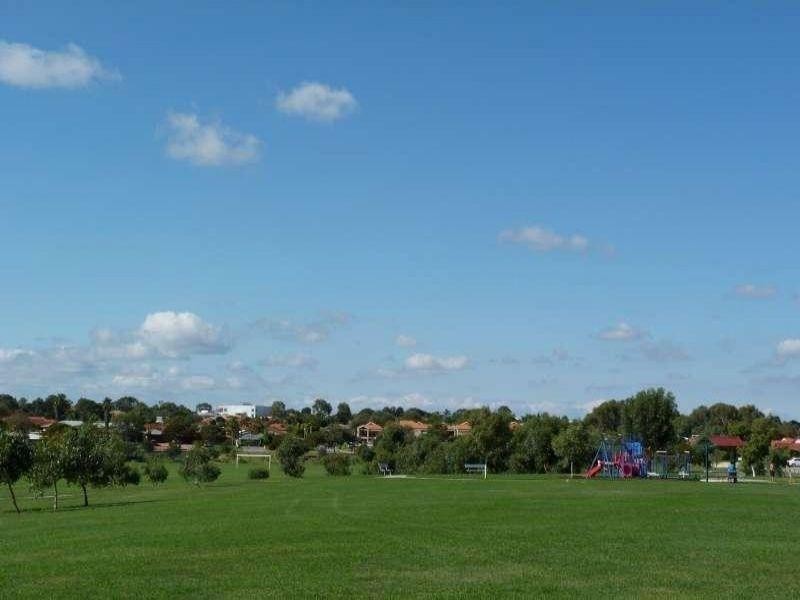 40 Dalvik Avenue, Merriwa WA 6030